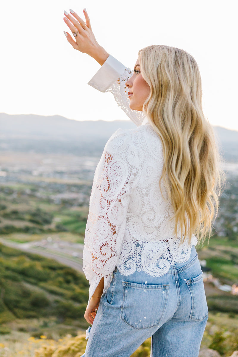 Suri Sheer Lace Button-up – Has